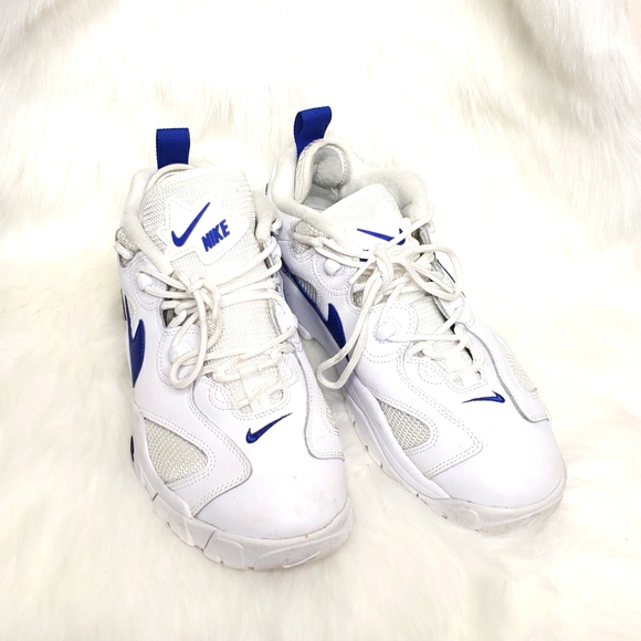 nike air barrage white and blue